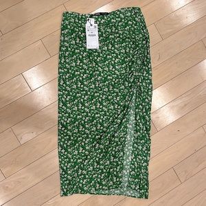 NWT Zara Midi Floral Skirt - 30% Off Bundles!